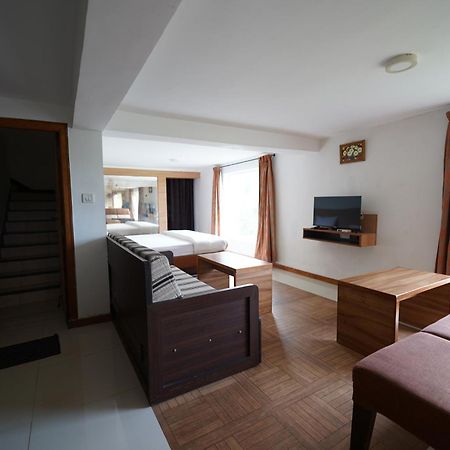 Bison Inn Ketti Экстерьер фото