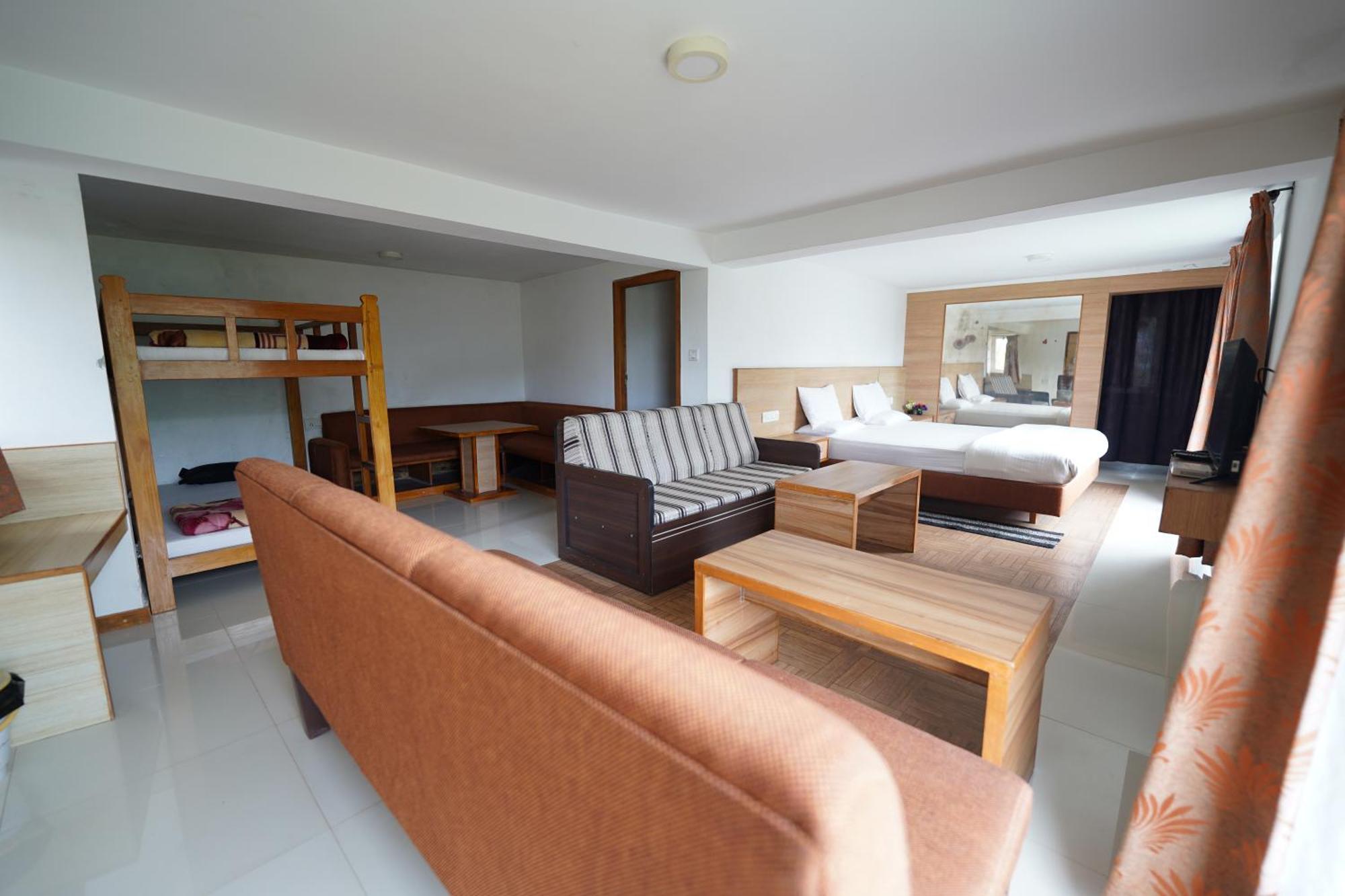 Bison Inn Ketti Экстерьер фото
