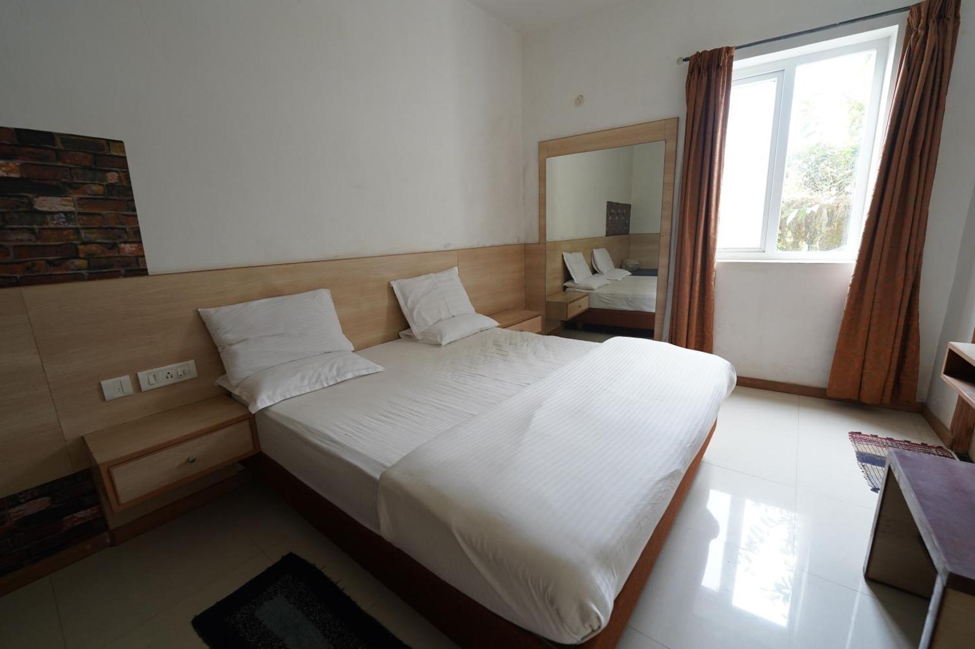 Bison Inn Ketti Экстерьер фото